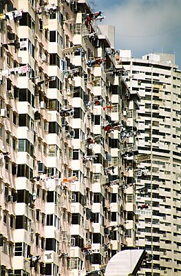 Drying your clothes in Singapore