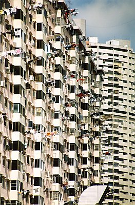 Drying your clothes in Singapore