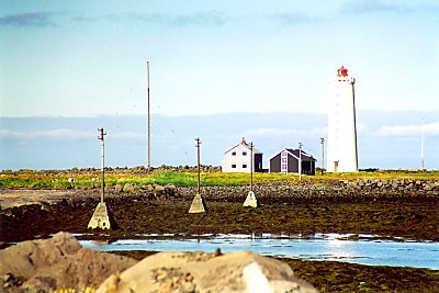 Lighthouse at the end of the road to Seltjernarnes - a friendly man told me not to walk out there, since the tide was coming - and it would be 8 hours before I could go back.